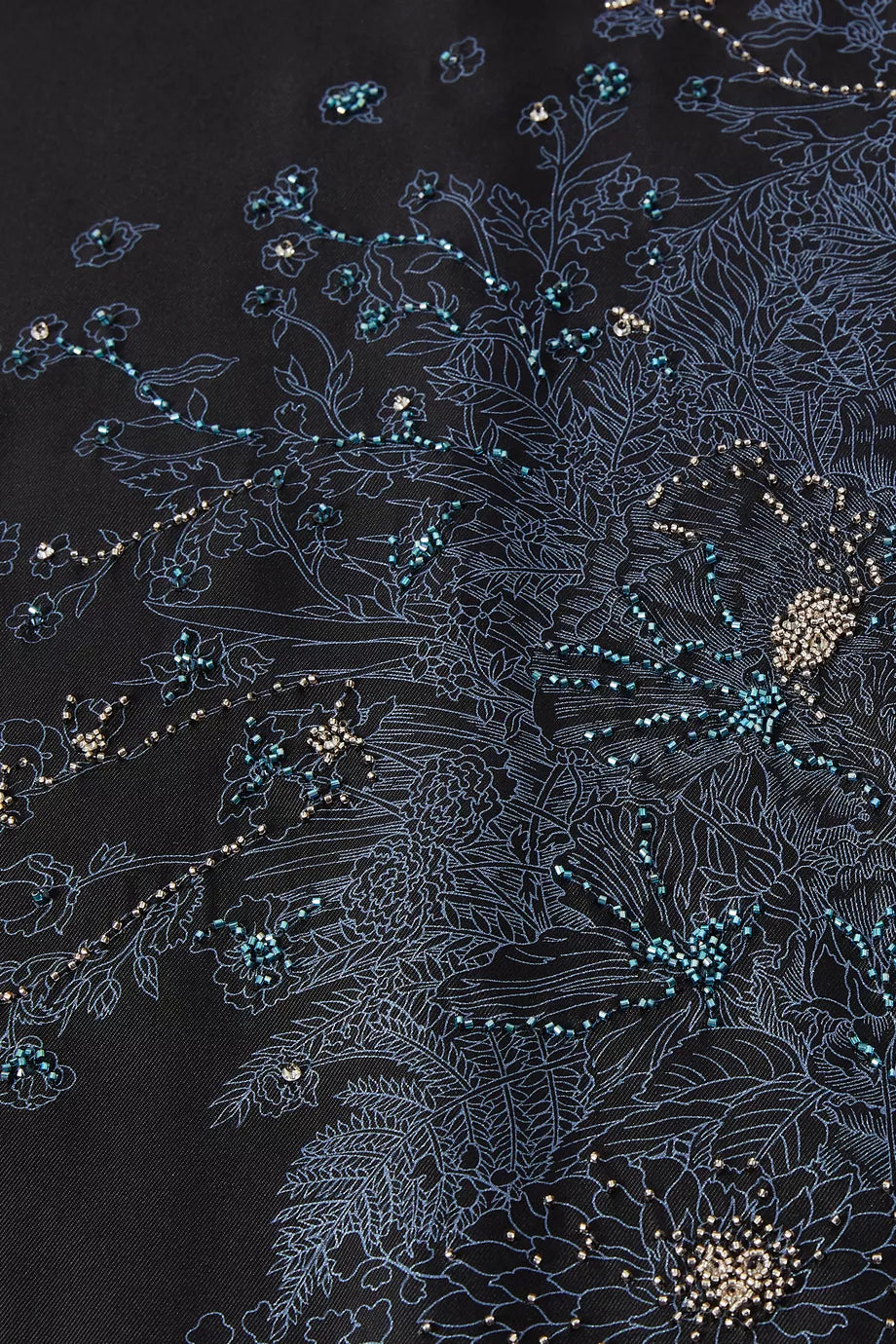 Hermès Robe Legere Embroidered Scarf 90 in Silk