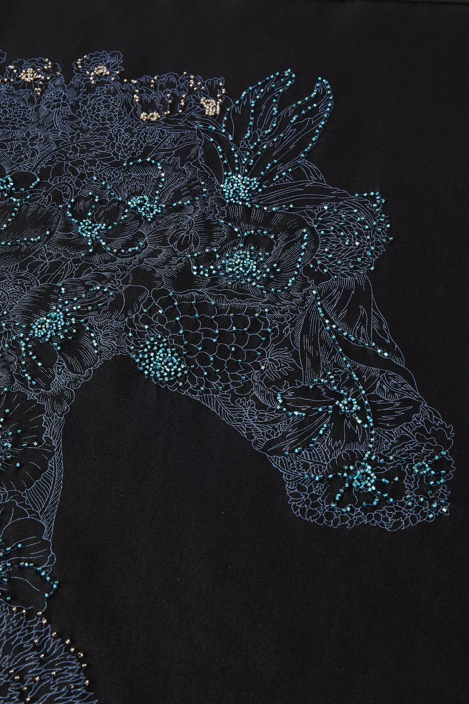 Hermès Robe Legere Embroidered Scarf 90 in Silk