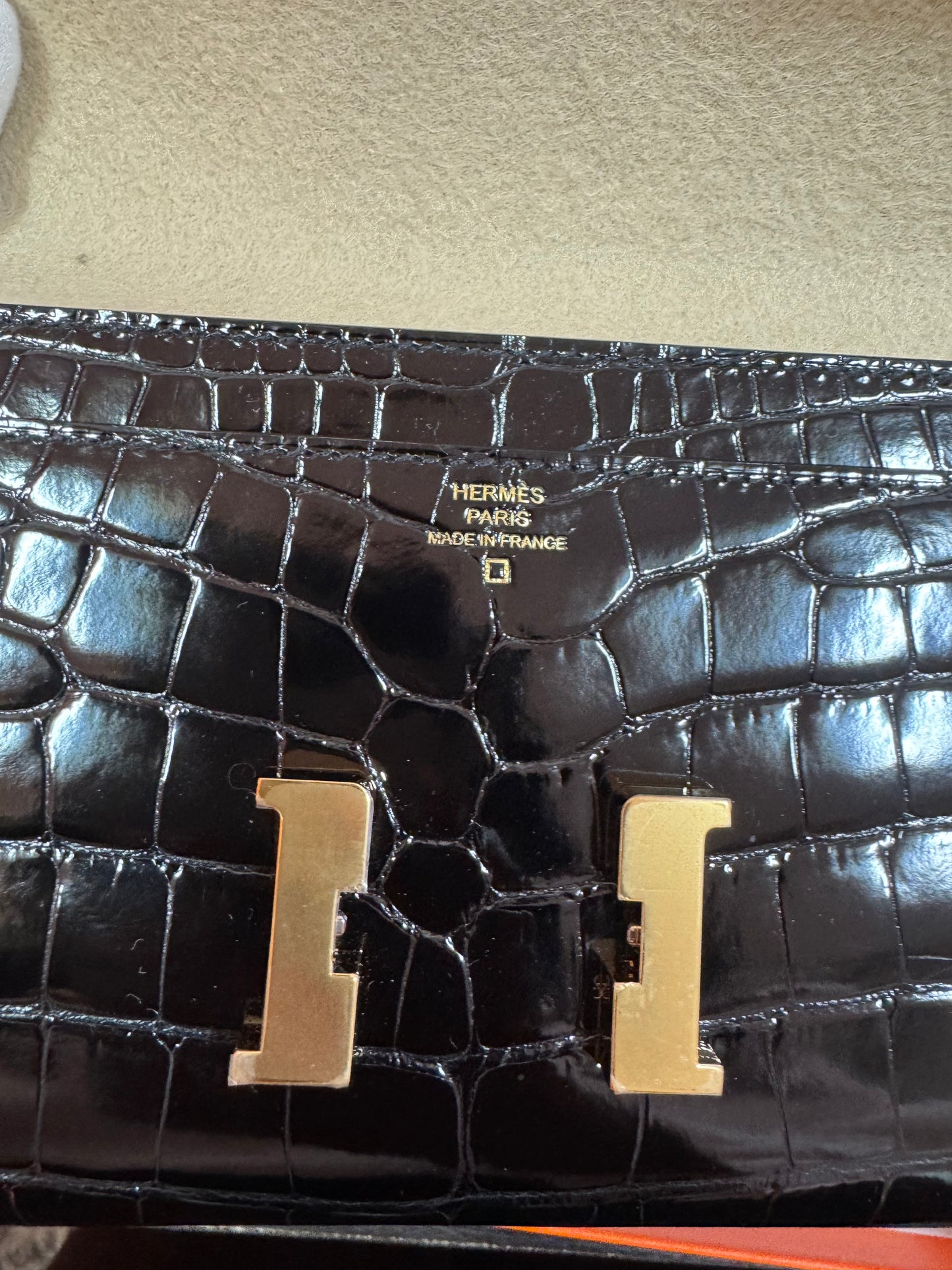 Hermès Constance To Go Alli Missi Lisse Noir