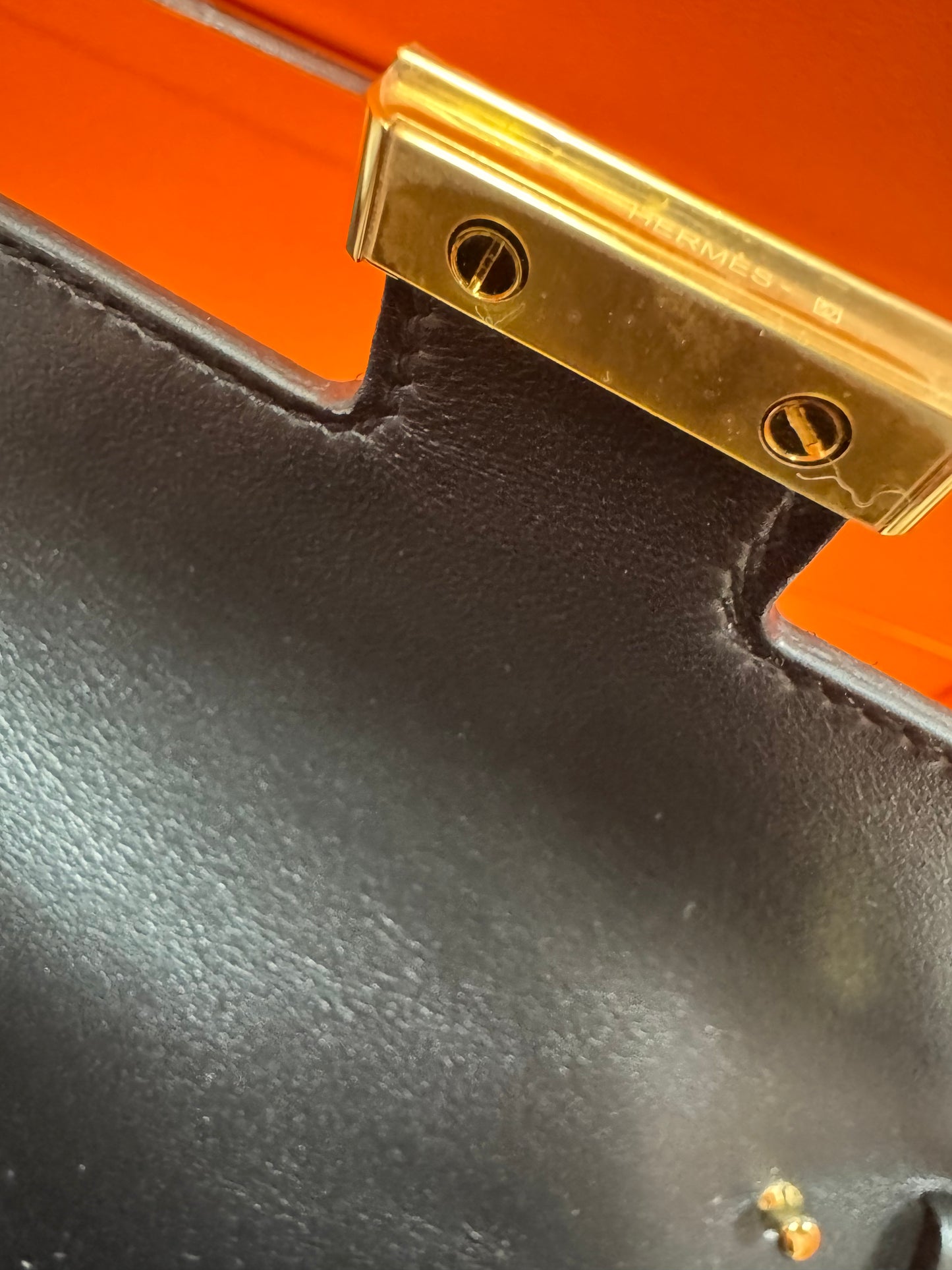 Hermès Constance To Go Alli Missi Lisse Noir