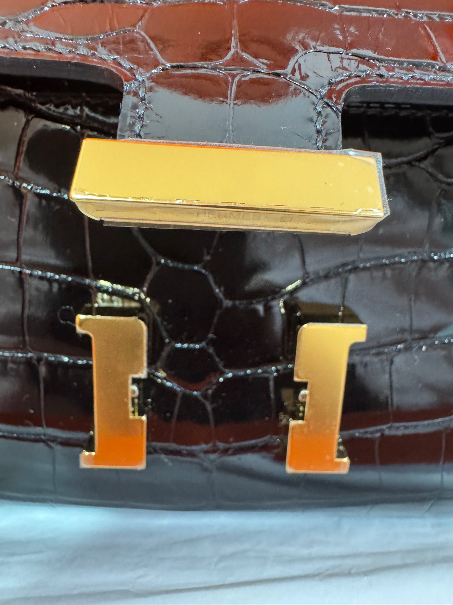 Hermès Constance To Go Alli Missi Lisse Noir