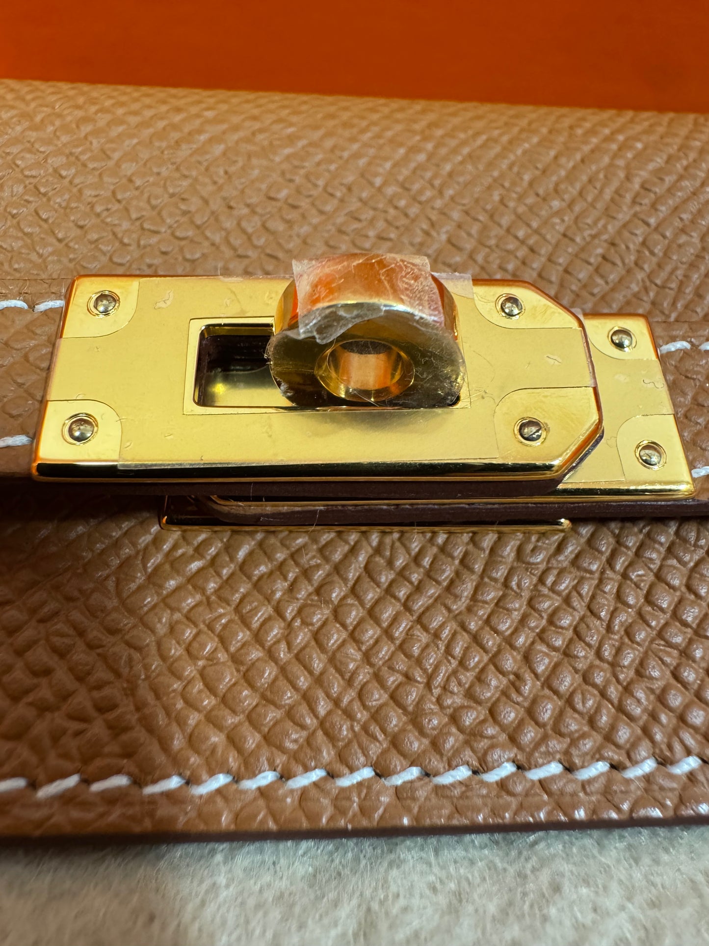 Hermès Kelly To Go Wallet Epsom Gold