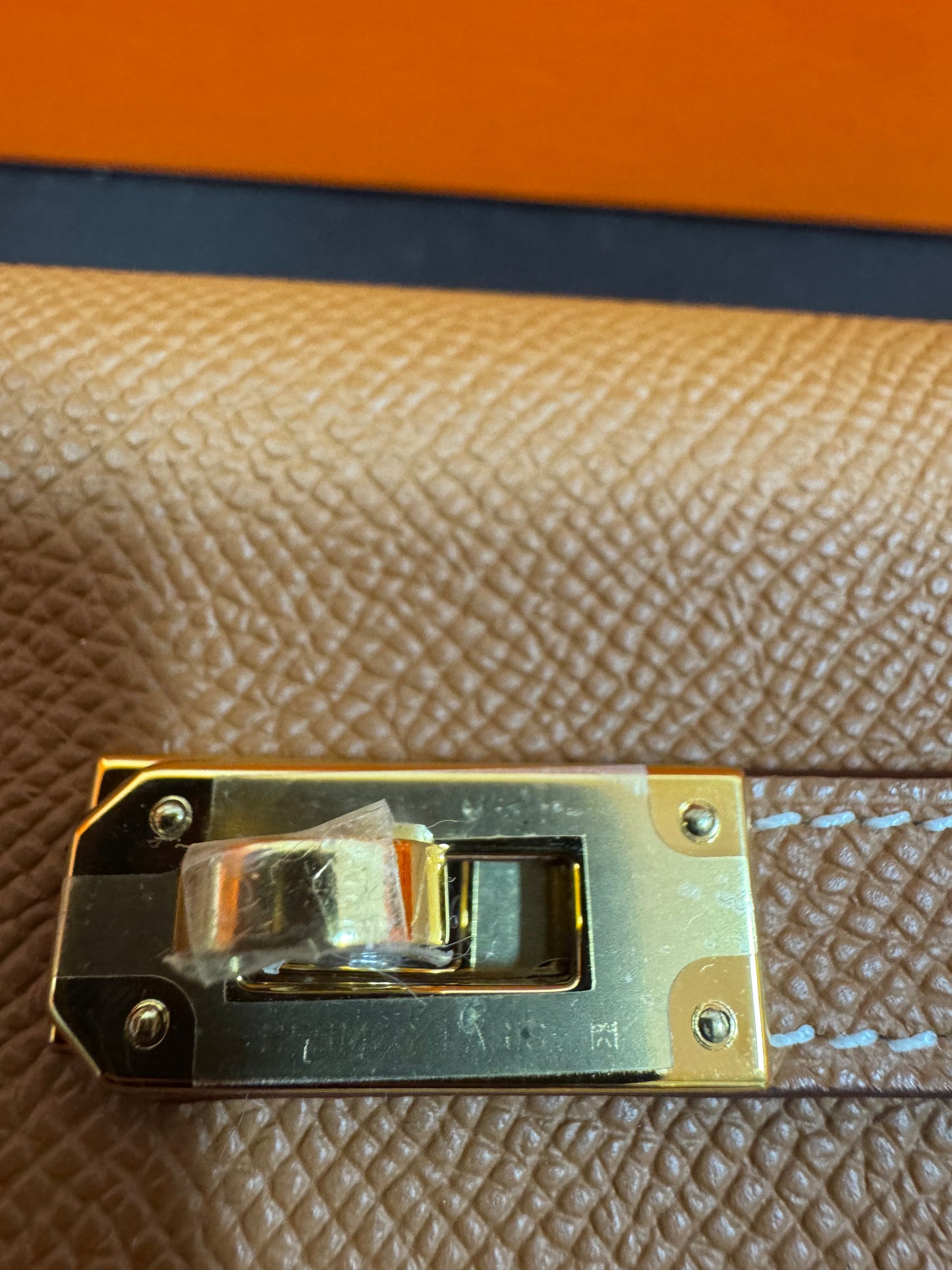 Hermès Kelly To Go Wallet Epsom Gold