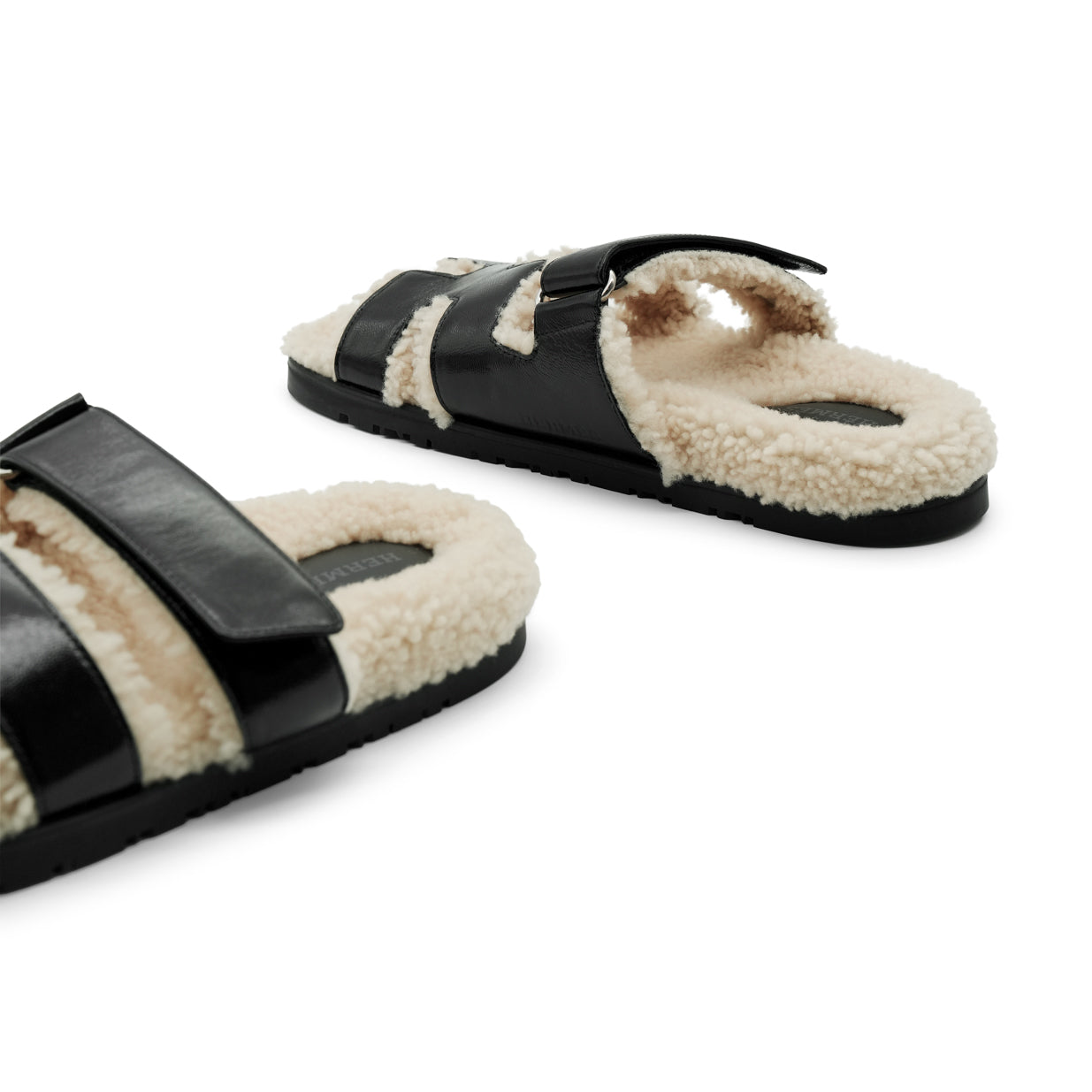 Hermès Chypre Sandal - Écru/Patent Black/Shearling Lining (40.5)